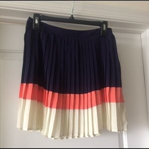 Forever 21 pleated skirt